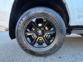 2016 TOYOTA 4RUNNER SUV V6, 4.0 LITER SR5 SPORT UTILITY 4D