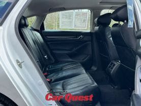 2018 Honda Accord Hybrid - Image 15