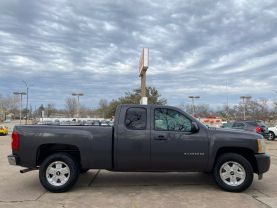 2010 CHEVROLET SILVERADO 1500 EXTENDED CAB PICKUP V6, 4.3 LITER WORK TRUCK PICKUP 4D 6 1/2 FT