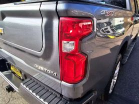 2022 CHEVROLET SILVERADO 1500 LIMITED CREW CAB PICKUP 4-CYL, TURBO, 2.7 LITER CUSTOM PICKUP 4D 5 3/4 FT