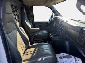 2017 CHEVROLET EXPRESS 3500 CARGO CARGO V8, FLEX FUEL, 6.0 LITER REGULAR VAN 3D