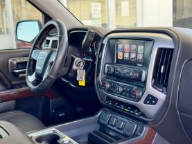 2018 GMC SIERRA 1500 CREW CAB PICKUP V8, ECOTEC3, 5.3 LITER SLT PICKUP 4D 5 3/4 FT