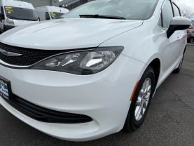 2020 CHRYSLER VOYAGER VAN V6, 3.6 LITER LX MINIVAN 4D