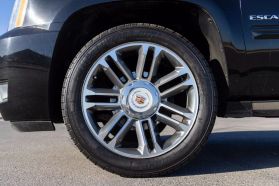 2013 CADILLAC ESCALADE SUV V8, FLEX FUEL, 6.2 LITER PREMIUM SPORT UTILITY 4D