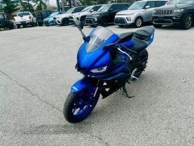 2024 YAMAHA YZF-R3 SPORTBIKES - -