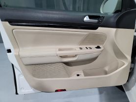 2013 Volkswagen Jetta Sportwagen - - Image 32