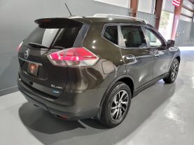 2014 Nissan Rogue - - Image 3