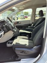 2023 CHRYSLER VOYAGER