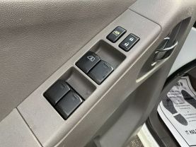 2015 NISSAN FRONTIER CREW CAB PICKUP V6, 4.0 LITER SV PICKUP 4D 5 FT