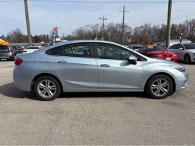 2017 CHEVROLET CRUZE