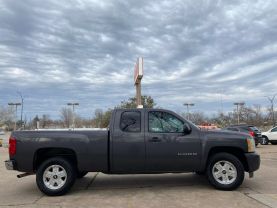 2010 CHEVROLET SILVERADO 1500 EXTENDED CAB PICKUP V6, 4.3 LITER WORK TRUCK PICKUP 4D 6 1/2 FT