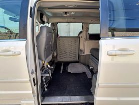 2012 VOLKSWAGEN ROUTAN PASSENGER - AUTOMATIC - Dart Auto Group