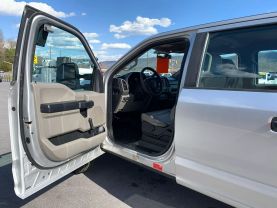2017 FORD F350 SUPER DUTY CREW CAB 8FT KNAPHEIDE SERVICE BED TRUCK SERVICE/UTILITY TRUCKS V8, FLEX FUEL, 6.2 LITER XL PICKUP 4D 8 FT - Eddies Auto Sales