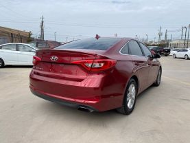 2016 HYUNDAI SONATA SEDAN 4-CYL, PZEV, 2.4 LITER SE SEDAN 4D at Motors On Wheels - used car dealership in Houston, Texas.