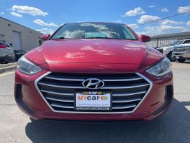 2017 Hyundai Elantra - Image 13