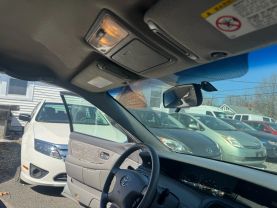 2004 TOYOTA AVALON