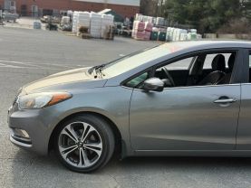 2015 KIA FORTE SEDAN 4-CYL, GDI, 2.0 LITER EX SEDAN 4D