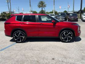 2024 Mitsubishi Outlander - Image 5