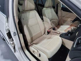 2013 Volkswagen Jetta Sportwagen - - Image 27