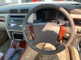 2000 TOYOTA CROWN SEDAN 2JZ-FSE ROYAL SALOON