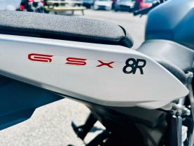 2024 SUZUKI GSX800FRQM4 GSX-8R SPORTBIKES - -