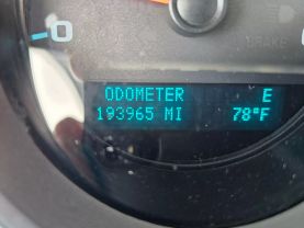 2011 GMC SIERRA 1500 CREW CAB PICKUP V8, FLEX FUEL, 5.3 LITER SLE PICKUP 4D 5 3/4 FT