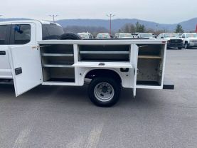 2017 FORD F350 SUPER DUTY SUPER CAB 9FT KNAPHEIDE SERVICE BED TRUCK SERVICE/UTILITY TRUCKS V8, 6.2 LITER XL 4D - Eddies Auto Sales