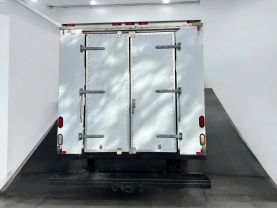 2010 CHEVROLET EXPRESS COMMERCIAL CUTAWAY CUTAWAY V8, 6.0 LITER VAN CAB-CHASSIS 2D