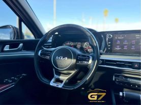 2022 Kia K5 - Image 16