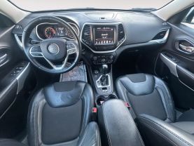 2018 Jeep Cherokee Latitude Plus Sport Utility 4d - Image 10