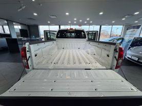 2016 NISSAN FRONTIER CREW CAB PICKUP V6, 4.0 LITER SV PICKUP 4D 6 FT