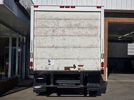 2016 Ford E350 Super Duty Cutawaycutaway Van 2d - Image 5