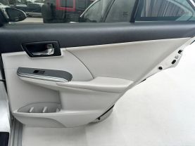 2013 TOYOTA CAMRY SEDAN 4-CYL, HYBRID, 2.5 LITER XLE HYBRID SEDAN 4D