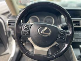 2016 Lexus Is - Image 8