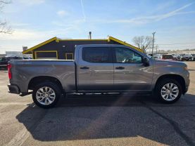 2022 CHEVROLET SILVERADO 1500 LIMITED CREW CAB PICKUP 4-CYL, TURBO, 2.7 LITER CUSTOM PICKUP 4D 5 3/4 FT