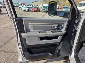 2014 RAM 1500 QUAD CAB PICKUP V8, HEMI, 5.7 LITER SLT PICKUP 4D 6 1/3 FT
