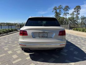2017 BENTLEY BENTAYGA SUV W12, TWIN TURBO, 6.0 LITER W12 SPORT UTILITY 4D