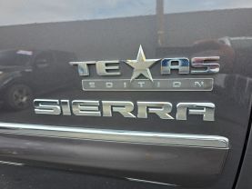 2010 GMC SIERRA 1500 CREW CAB PICKUP V8, FLEX FUEL, 5.3 LITER SLE PICKUP 4D 5 3/4 FT