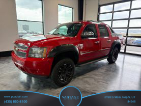 2011 CHEVROLET AVALANCHE SUV V8, FLEX FUEL, 5.3 LITER LTZ SPORT UTILITY PICKUP 4D 5 1/4 FT