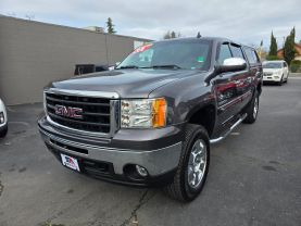 2010 GMC SIERRA 1500 CREW CAB PICKUP V8, FLEX FUEL, 5.3 LITER SLE PICKUP 4D 5 3/4 FT