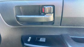 2014 Toyota Tundra Double Cab - Image 23