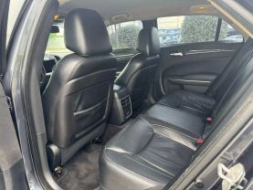 2017 CHRYSLER 300 SEDAN V6, 3.6 LITER 300 LIMITED SEDAN 4D