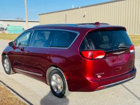 2017 CHRYSLER PACIFICA VAN V6, 3.6 LITER TOURING-L PLUS MINIVAN 4D