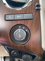 2015 FORD F250 SUPER DUTY CREW CAB PICKUP V8, TURBO DSL, 6.7L LARIAT PICKUP 4D 6 3/4 FT