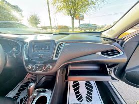 2017 Chevrolet Malibu Ls Sedan 4d - Image 27