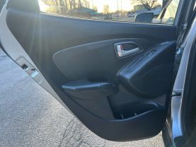 2012 HYUNDAI TUCSON SUV 4-CYL, PZEV, 2.4 LITER GLS SPORT UTILITY 4D