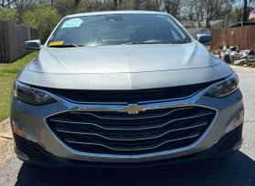 2024 Chevrolet Malibu - Image 2