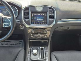 2018 CHRYSLER 300