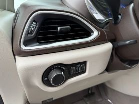 2020 CHRYSLER VOYAGER VAN V6, 3.6 LITER LX MINIVAN 4D