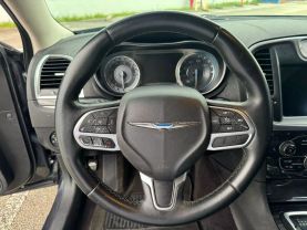 2017 CHRYSLER 300 SEDAN V6, 3.6 LITER 300 LIMITED SEDAN 4D